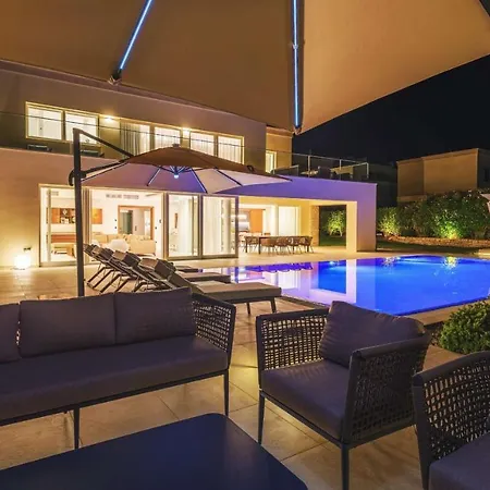 Vila Beautiful Grand Deluxe Celine Savudrija
