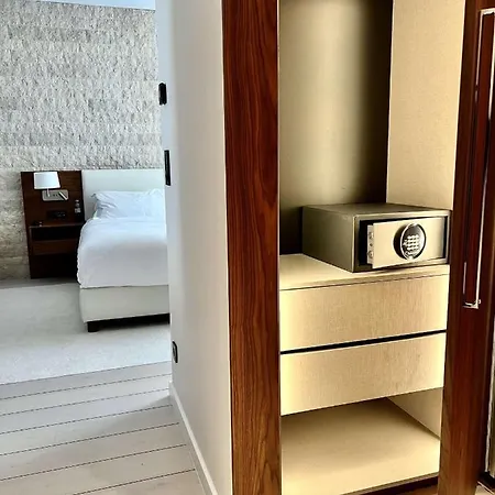 Vila Beautiful Grand Deluxe Celine