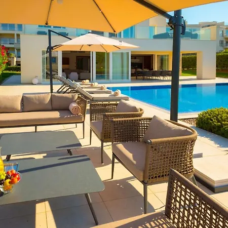 Vila Beautiful Grand Deluxe Celine *